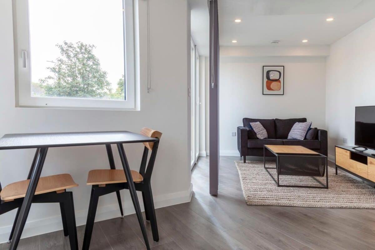 Lovely 1 Bedroom Apartment In Ashford Ashford  Kültér fotó